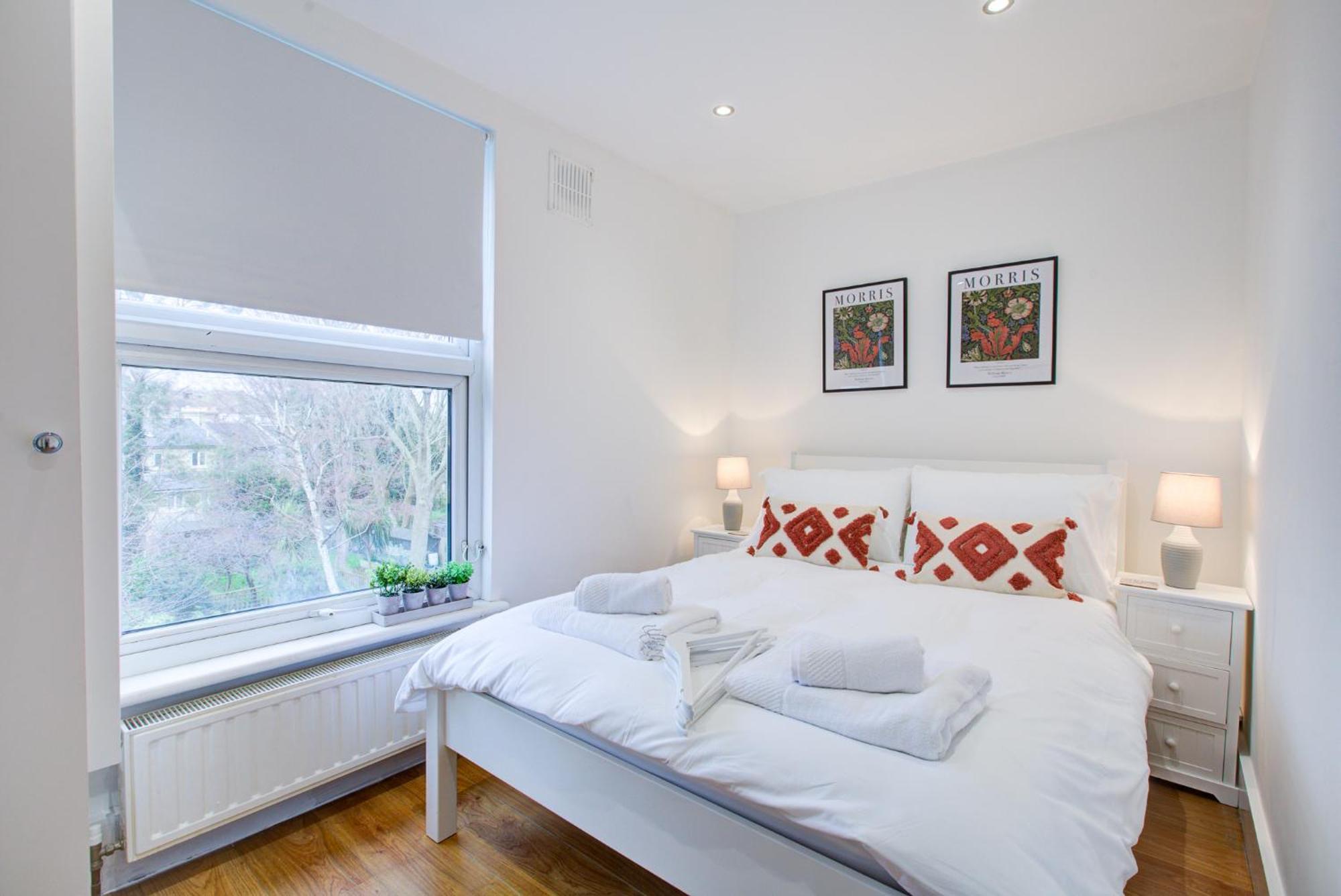 Gorgeous 1 Bedroom *